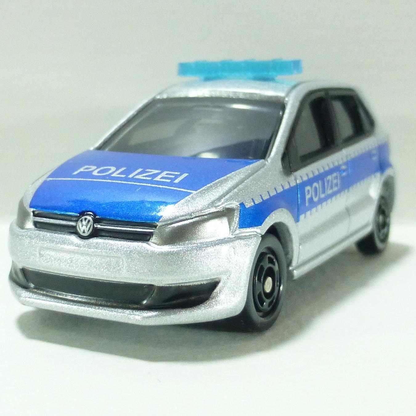 Xe mô hình cảnh sát Tomica Volkswagen Polo Police tỷ lệ 1/56