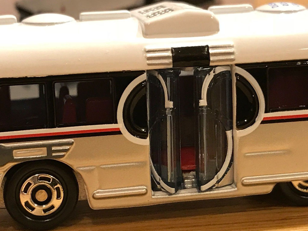Xe bus mô hình Tomica Tokyo Disney Resort Vechile Collection Cruiser - Mickey Mouse