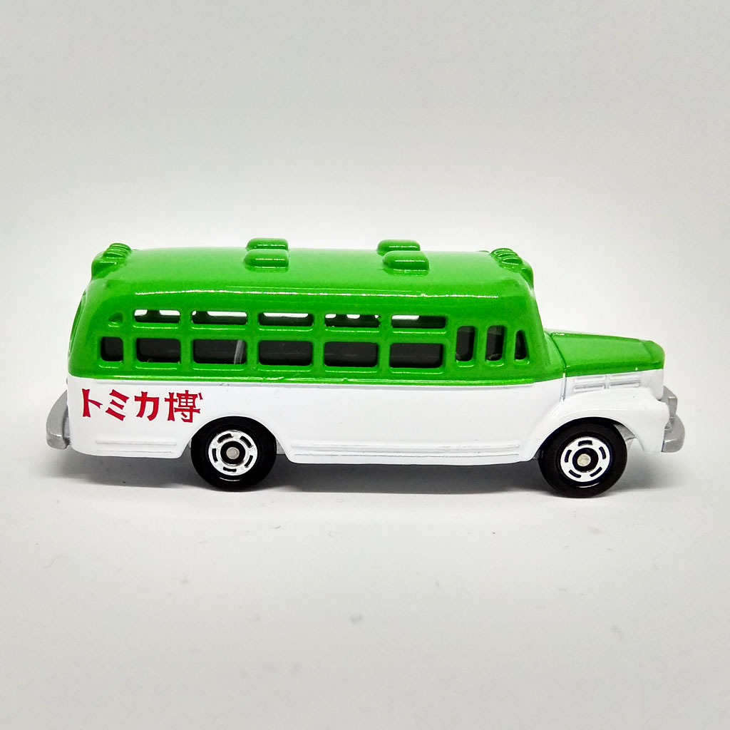 Xe ô tô mô hình Tomica Isuzu Bonnet Bus