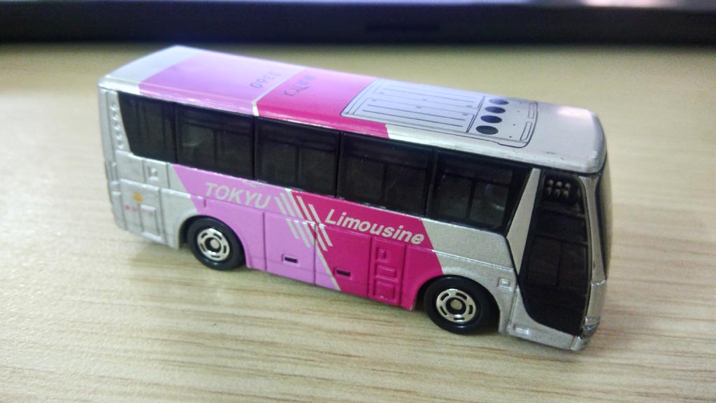 Xe bus mô hình Tomica Mitsubishi Tokyu Bus Airport Limousine