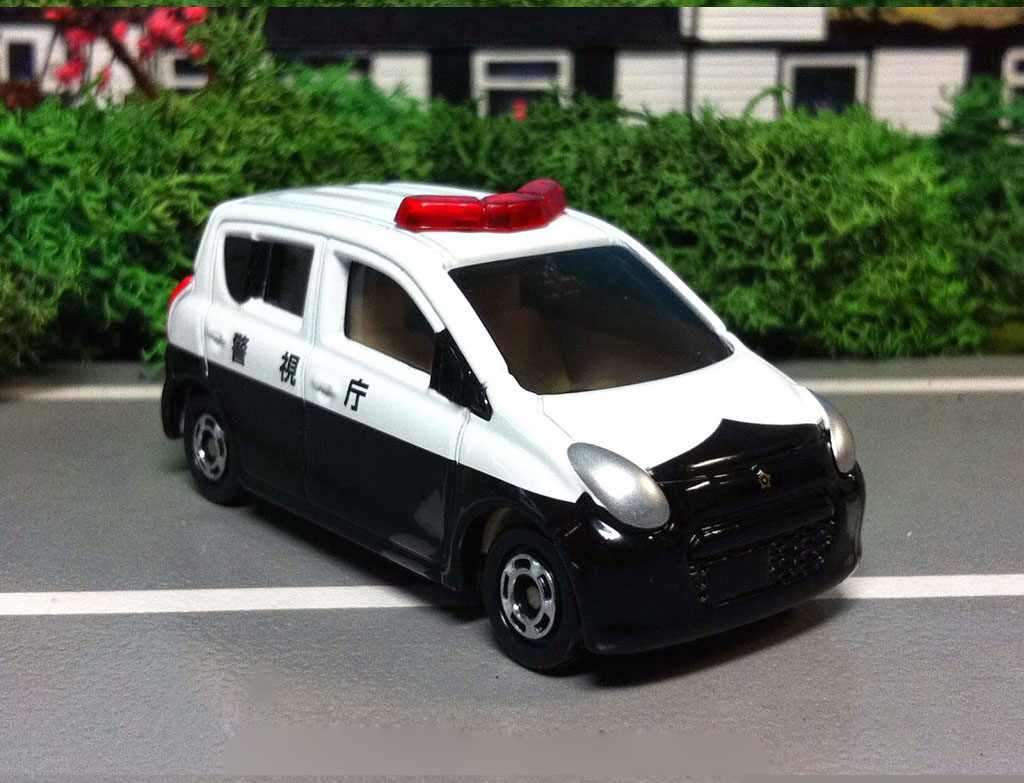 Xe mô hình cảnh sát Tomica Suzuki Alto tỷ lệ 1/56