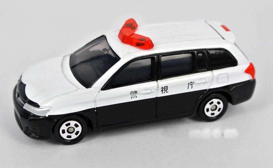 Xe ô tô cảnh sát mô hình Tomica Toyota Corolla Fielder