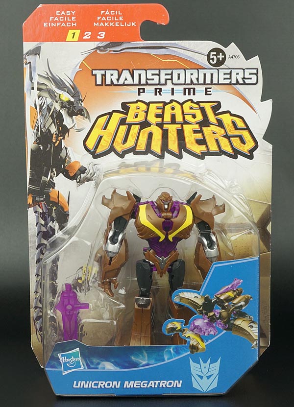 Đồ Chơi Transformer Prime biến hình Beast Hunters Commander - Shockwave (Box) Thương hiệu : Hasbro Transformers Dòng sản phẩm : Beast Hunters Commander Loại đồ chơi : Mô hình robot biến hình quái thú thành người máy   Model : A3392 Hàng Việt Nam xuất Mỹ, Canada, Châu Âu Chất liệu : Nhựa cao cấp đạt tiêu chuẩn ASTM của Mỹ Kích thước robot: 9.5 x 8 x 3 cm   Kích thước đóng hộp : 23  x 12 x 5cm Trọng lượng : ~ 100gr   Màu sắc : tím Dành cho bé từ 5+ tuổi trở lên    Đồ chơi biến hình từ Quái thú thành Robot và ngược lại Bộ sản phẩm Fullbox nguyên hộp mới 100%  Đồ Chơi Transformer Prime biến hình Beast Hunters Commander - Shockwave (Box)  Đặc điểm nổi bật   - Sản phẩm được làm từ nhựa cao cấp, an toàn cho cả trẻ nhỏ.   - Đồ chơi Transformer - Beast Hunters Commander có thể cử động được tay và chân, các khớp được nối với nhau chắc chắn, đảm bảo cho những cử động mạnh   - Việc tháo lắp từ mô hình Quái thú thành Transformer - Robot rất đơn giản, chỉ cần xoay các khớp cử động   - Bộ đồ chơi Robot mô hình ransformers Prime Beast Hunters Commander với chân tay có thể cử động linh hoạt, mô hình có thể biến đổi qua lại nhanh chóng giữa robot và phương tiện chiến đấu.   - Với các trẻ nhỏ, việc chơi giúp trẻ phát triển cả ngôn ngữ lẫn các kỹ năng là điều vô cùng quan trọng. Khi chơi trẻ thưởng tự trò chuyện, có thể quan sát, luyện tập thị giác, việc cầm nắm giúp trẻ phát triển xúc giác....  Đồ Chơi Transformer Prime biến hình Beast Hunters Commander - Shockwave (Box)  Giới thiệu sản phẩm   - Trẻ nhỏ có khả năng ghi nhớ các chi tiết, hình ảnh một cách rất nhanh chóng. Với mô hình robot này, bé có thể liên tưởng, gợi nhớ và tạo ra rất nhiều trò chơi liên quan cho mình   - Mỗi ý tưởng có thể biến chú Robot hay nhưng chú khủng long chiến đất thành những vật dụng hay những câu chuyện kỳ thú do bé tự nghĩ ra  Đồ Chơi Transformer Prime biến hình Beast Hunters Commander - Shockwave (Box)  Transformer thương hiệu nhà sản xuất đồ chơi nổi tiếng, được nhập khẩu từ Mỹ và được công nhận, đồ chơi rất an toàn cho trẻ em sử dụng. Ngoài ra, dòng robot đồ chơi thương hiệu Transformer giúp trẻ tăng cường khả năng tìm kiếm và tư duy sáng tạo. Với dòng đồ chơi Robot này các em bé sẽ không ngừng phát triển và phát triển bản thân.   Hãy ĐẶT MUA ngay Đồ chơi Transformer - Beast Hunters Commander ngay trong bộ sưu tập Robot của bé nhé!   Đồ Chơi Transformer Prime biến hình Beast Hunters Commander - Shockwave (Box)  Câu chuyện Transformers Predacons   - Transformer Robot biến hình tái hiện bộ phim đình đám Transformer, sẽ mang lại cho người chơi những niềm vui và những khoảnh khắc thú vị. Với chiếc xe ban đầu chỉ qua một vài chuyển động và lắp ráp, bé sẽ có trong tay một chiến binh Robot hùng mạnh để chiến đấu chống lại kẻ xấu cố gắng để thống trị trái đất.   - Những chiến binh hùng mạnh đến từ hành tinh Cybertron đã đến trái đất để tiếp tục trận chiến sử thi của chúng, với Optimus Prime và Autobots anh hùng chiến đấu để bảo vệ thế giới của chúng ta khỏi sự thống trị của Megatron và Decepticons. Và bây giờ là Predacons man rợ đã tham gia vào cuộc chiến tranh.   - Cuộc săn tìm các Predacons bắt đầu từ đây! Một đội quân hùng mạnh của con quái vật robot đã liên minh với các Decepticons, và trận chiến của họ chống lại các Autobots sẽ quyết định số phận của hành tinh chúng ta.   - Mỗi con số chuyển đổi từ con thú đồ chơi hay một chiếc xe để robot và trở lại. Với những tính năng tuyệt vời hành động, chi tiết tuyệt vời, và một loạt các nhân vật để lựa chọn, có điều gì đó cho mọi người với Transformers Prime Beats Hunters. Thu thập các nhân vật yêu thích của bạn và tham gia các trận chiến.  Robot Mode  Đồ Chơi Transformer Prime biến hình Beast Hunters Commander - Shockwave (Box)  Đồ Chơi Transformer Prime biến hình Beast Hunters Commander - Shockwave (Box)  Đồ Chơi Transformer Prime biến hình Beast Hunters Commander - Shockwave (Box)  Đồ Chơi Transformer Prime biến hình Beast Hunters Commander - Shockwave (Box)  Quái thú Mode  Đồ Chơi Transformer Prime biến hình Beast Hunters Commander - Shockwave (Box)  Đồ Chơi Transformer Prime biến hình Beast Hunters Commander - Shockwave (Box)  Đồ Chơi Transformer Prime biến hình Beast Hunters Commander - Shockwave (Box)  Đồ Chơi Transformer Prime biến hình Beast Hunters Commander - Shockwave (Box)  Đồ Chơi Transformer Prime biến hình Beast Hunters Commander - Shockwave (Box)  Đồ Chơi Transformer Prime biến hình Beast Hunters Commander - Shockwave (Box)  Đồ Chơi Transformer Prime biến hình Beast Hunters Commander - Shockwave (Box)