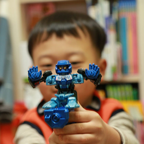 Đồ chơi Robot chiến đấu Takara Tomy Zumbus Korea - Push Blue