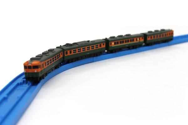 Mô hình tàu hỏa chạy pin Takara Tomy Express Train Series 165
