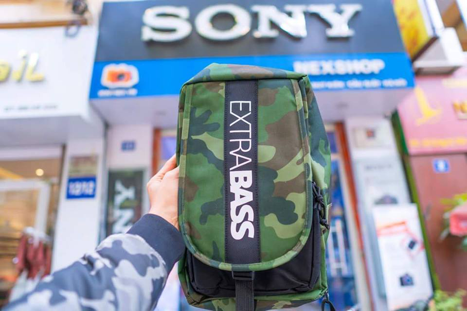 Túi đeo chéo thời trang Sony Extrabass rằn ri màu lính
