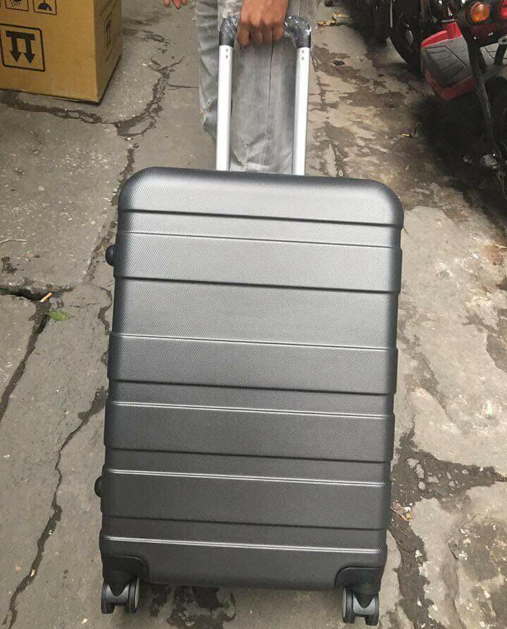 Vali kéo du lịch có khóa số 24 inch Nutifood (Đen)