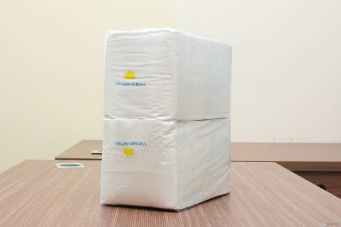 1kg giấy ăn vietnam airline