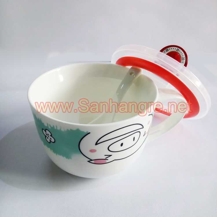 Bát mì bằng sứ có kèm thìa