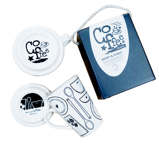 Ly sứ có nắp đậy và quai Lock&lock Merry & Funny SLB007A 370ml - Love tím