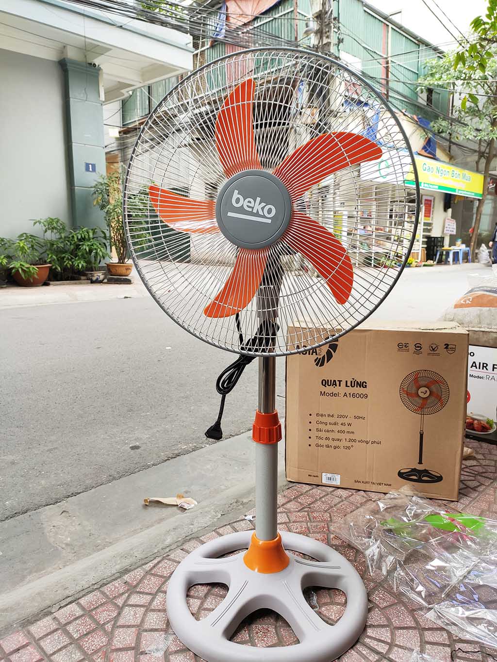 Quạt lửng 5 cánh Asia A16009 Beko bảo hành 24 tháng