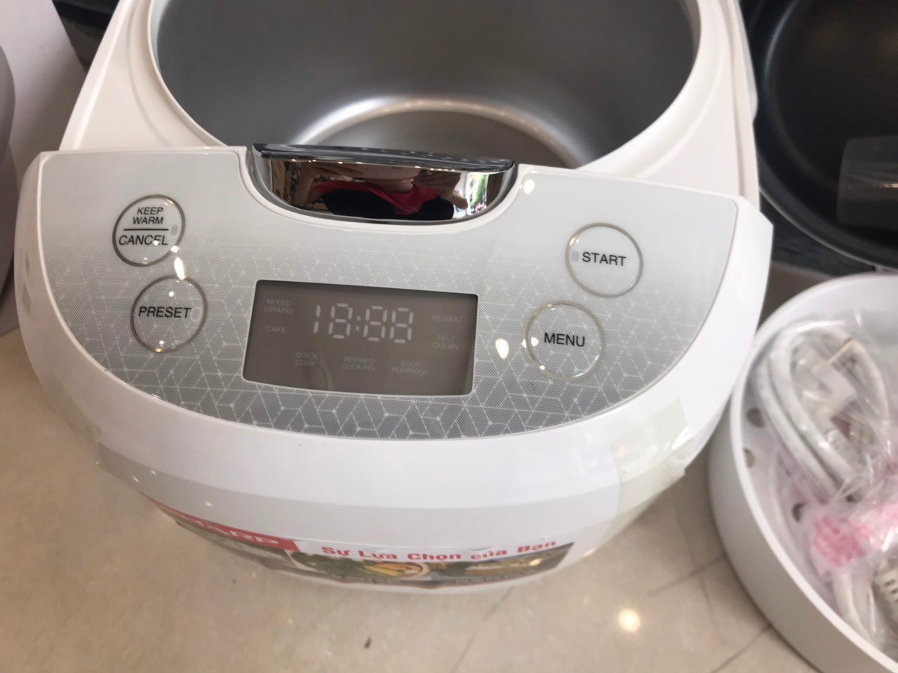 Nồi Cơm Điện Tử Sharp KS-COM185EV-SL (1.8L)